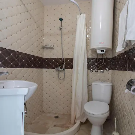 Kozareva козаревата فيلة